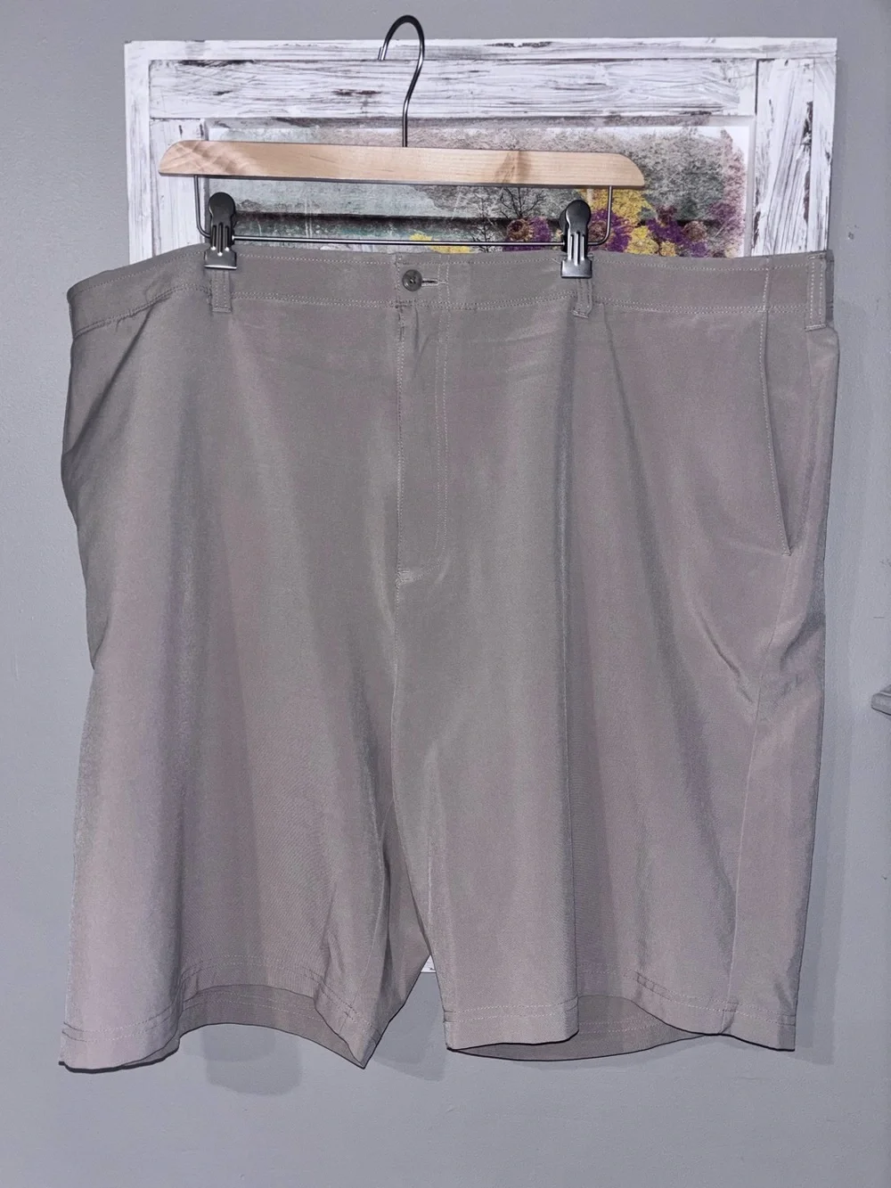 Ben Hogan Shorts Golf Performance MENS 46 LIGHTWEIGHT Khaki
